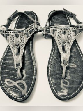 Women sandals